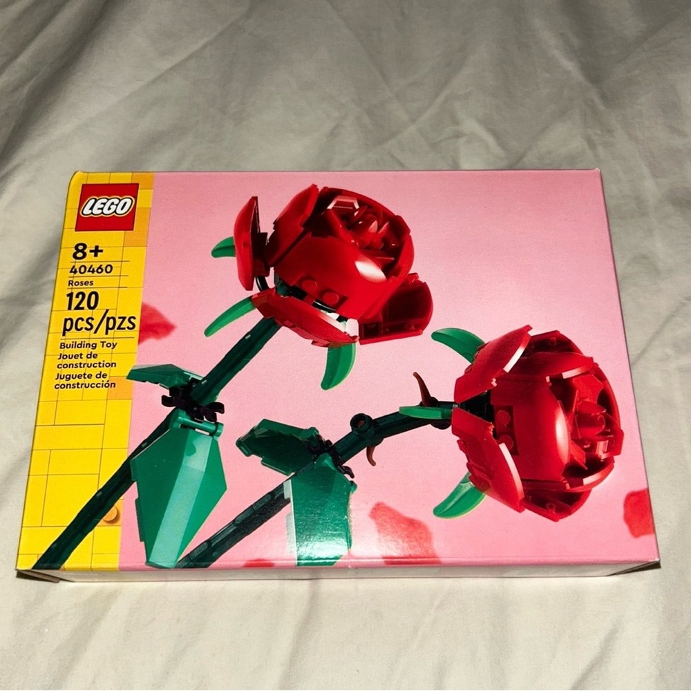 LEGO Floral Creation Set with Red and Green